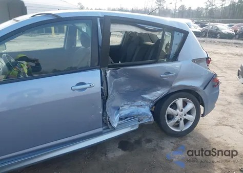 2010 Nissan Versa 1.8Sl z USA, uszkodzony, nr VIN 3N1BC1CPXAL364514